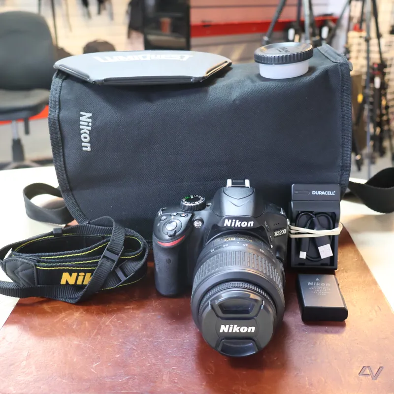 Used Nikon D3200 + 18-55mm VR - 2046 Actuations - 12 Month Warranty