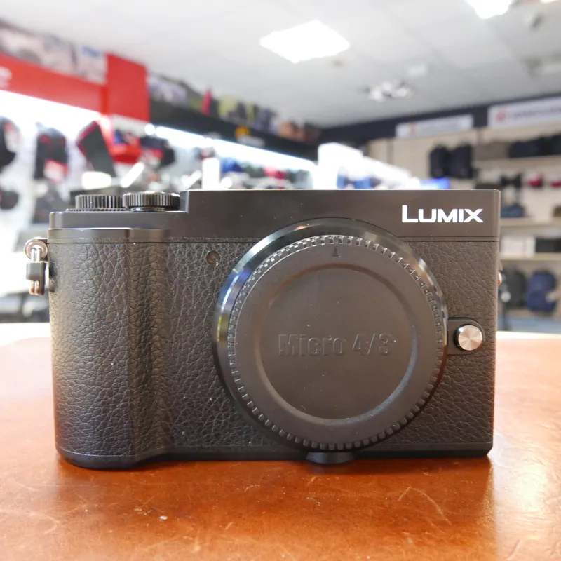 Used Panasonic Lumix GX9 Camera Body with 462 actuations - 1 YEAR GTEE-1