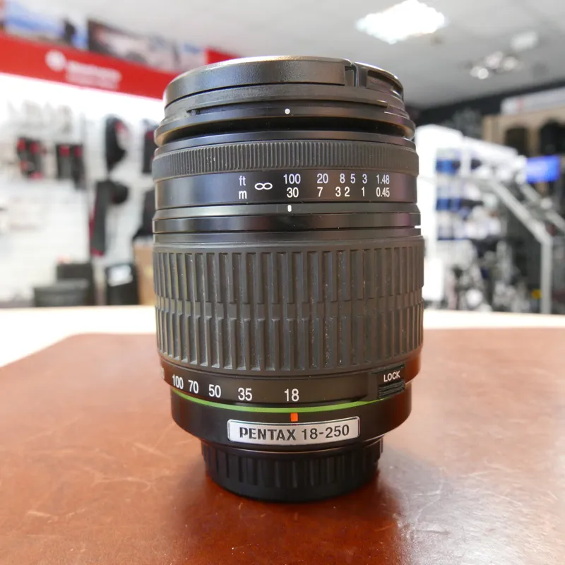 Used Pentax 18-250mm DA ED AL F3.5-6.3 SMC lens - 1 YEAR GTEE-1