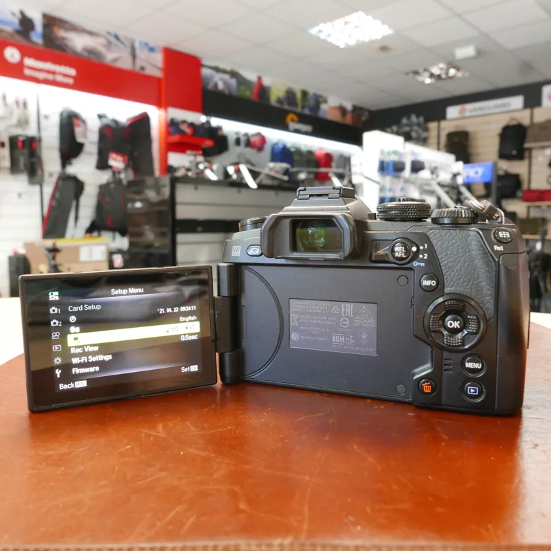 Used Olympus OM-D E-M1 Mark II Body with 4271 actuations - 1 YEAR GTEE-3