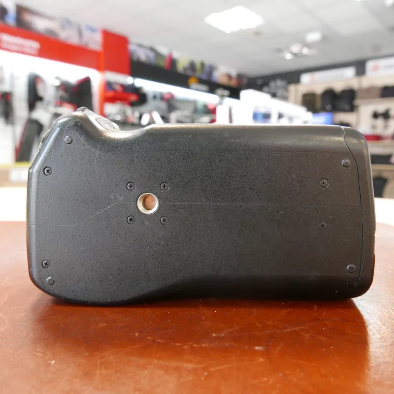 Used Pentax D-BG4 Grip For K-5 K7 and K-5 II - 1 YEAR GTEE-5