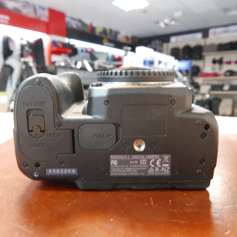 Used Pentax K-1 DSLR Body with 4297 actuations - 1 YEAR GTEE-5
