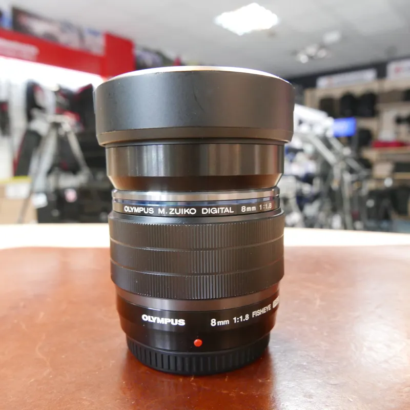 Used Olympus M Zuiko Pro 8mm f1.8 Fisheye lens - 1 YEAR GTEE