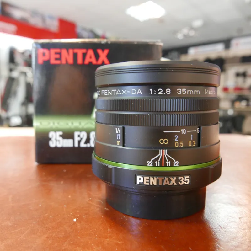 Used Pentax DA 35mm f2.8 Macro Ltd Black lens - 1 YEAR GTEE