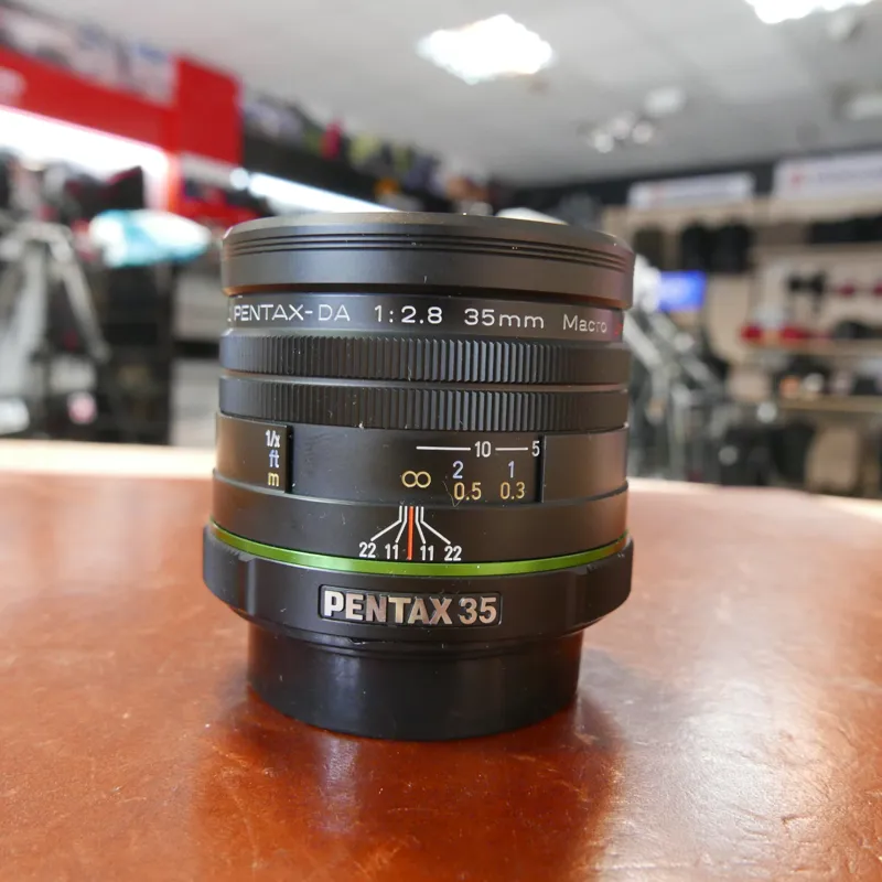 Used Pentax DA 35mm f2.8 Macro Ltd Black lens - 1 YEAR GTEE-1
