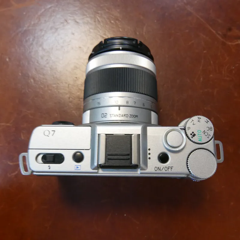 Used Pentax Q7 Silver with 02 5-15mm Lens - 13659 actuations- 1 YEAR GTEE-4