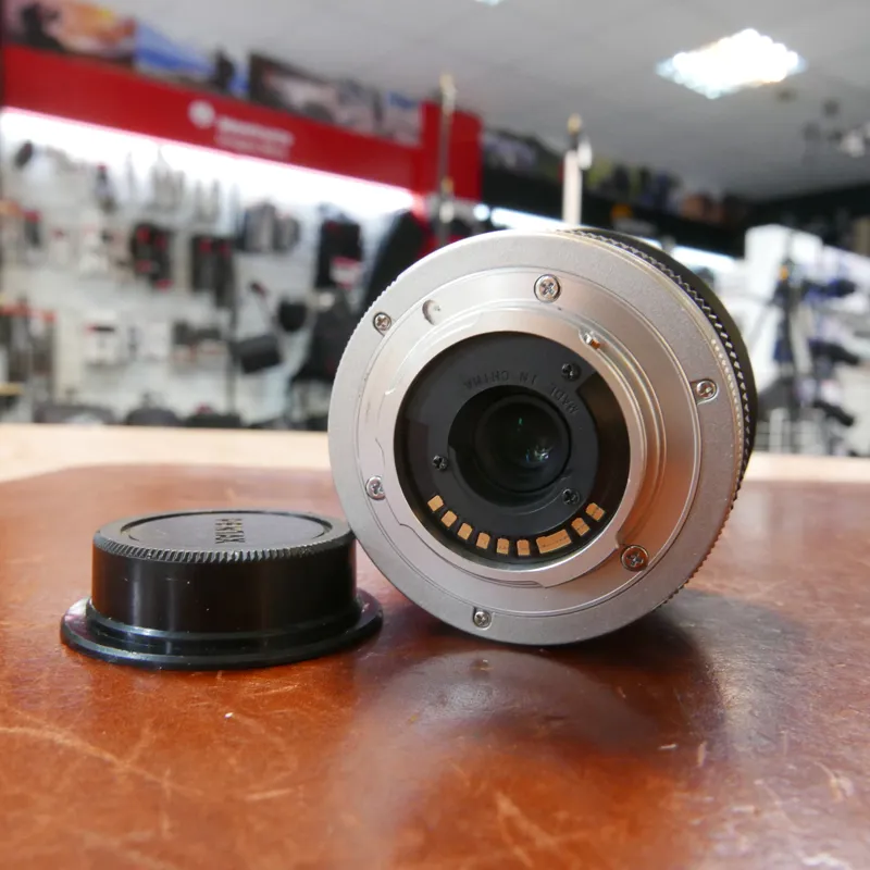 Used Pentax Q 08 Wide Zoom 3.8-5.9mm f3-7.4 - 1 YEAR GTEE-4