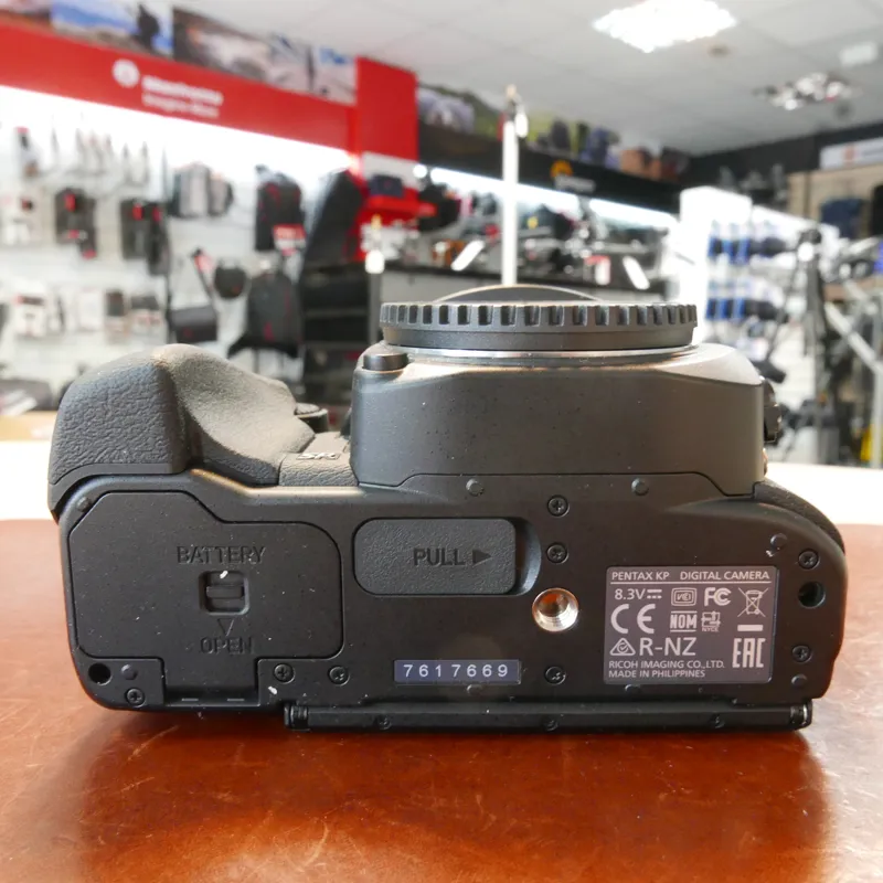 Used Pentax KP Body In Black - 665 actuations - 1 YEAR GTEE-6