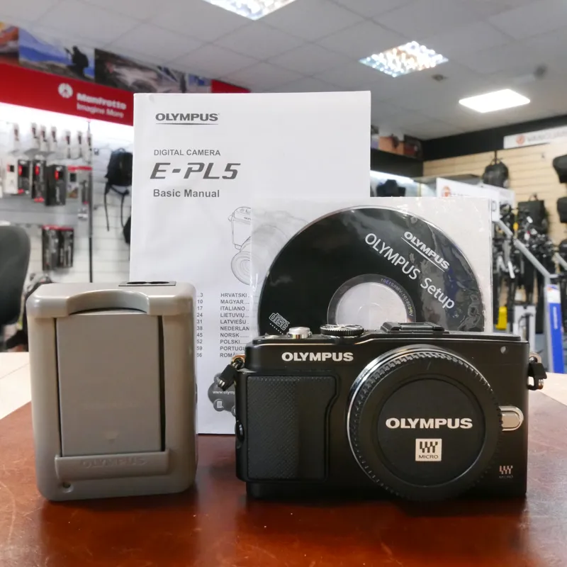 Used Olympus PEN E-PL5 Body - Black - 13924 Actuations - 1 YEAR GTEE