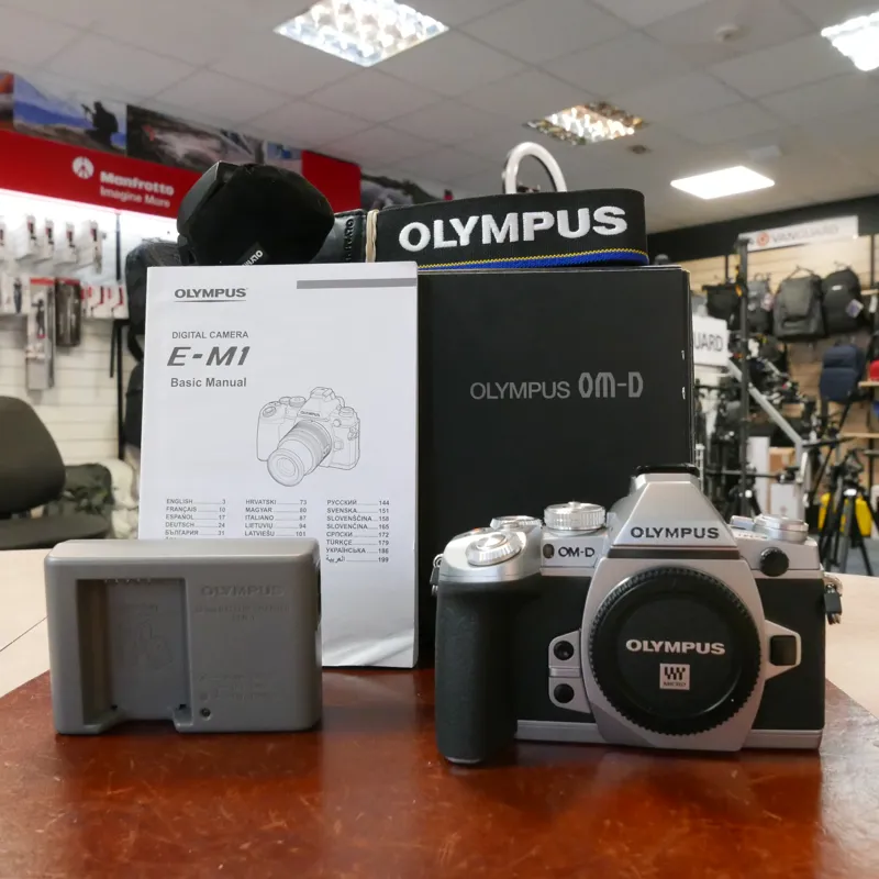Used Olympus OM-D E-M1 Mark I - Silver - 2969 Actuations - 1 Year GTEE