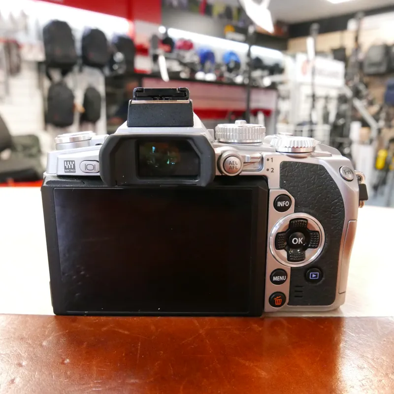 Used Olympus OM-D E-M1 Mark I - Silver - 2969 Actuations - 1 Year GTEE-2