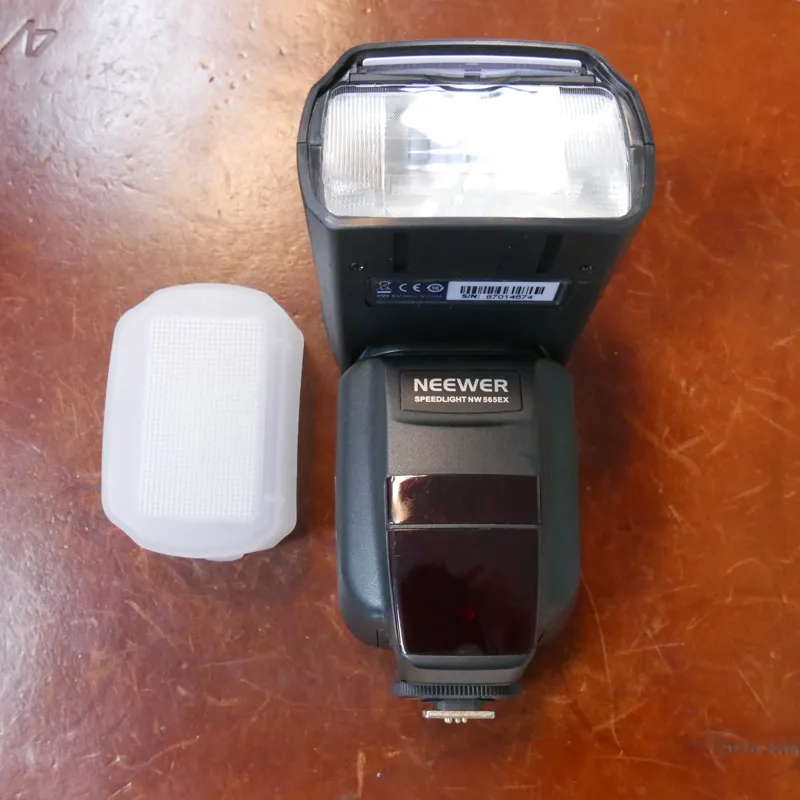 Used Neewer NW565EX Flash - Nikon - 1 Year GTEE