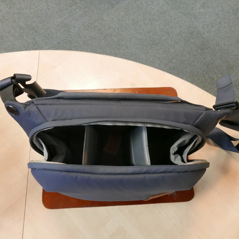 Used Peak Design Every Day Sling 6l - Blue - 12 Months Warranty-2