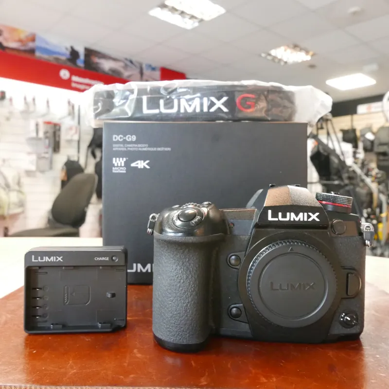 Used Panasonic Lumix G9 Body - 31633 Actuations - 12 Months Warranty