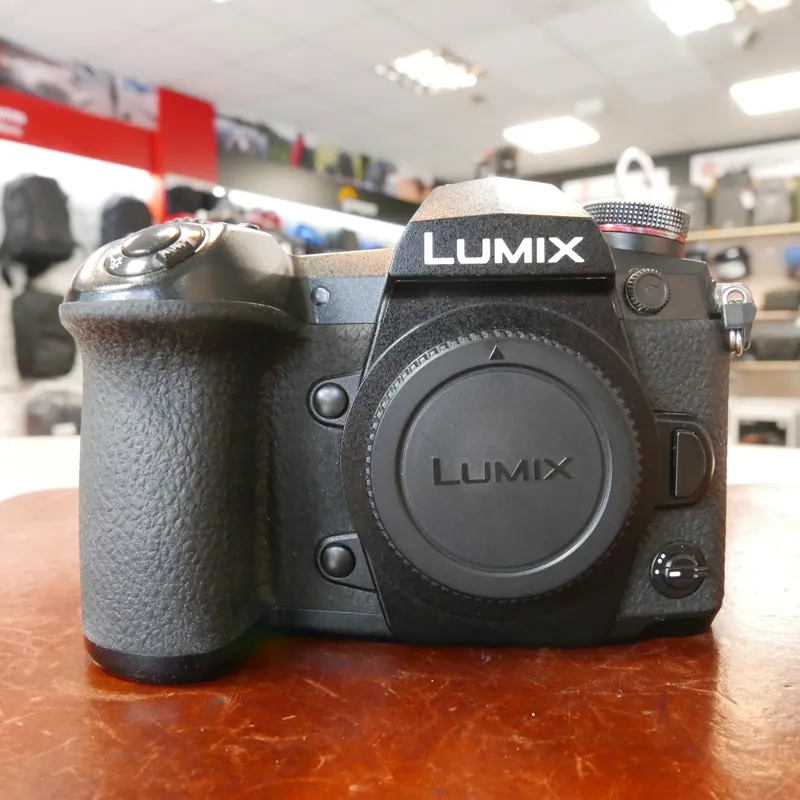 Used Panasonic Lumix G9 Body - 31633 Actuations - 12 Months Warranty-1