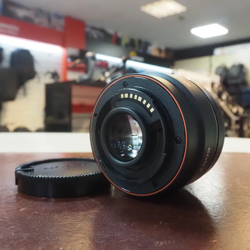 Used Sony DT 35mm f1.8 SAM - Sony A - 12 Months Warranty-4