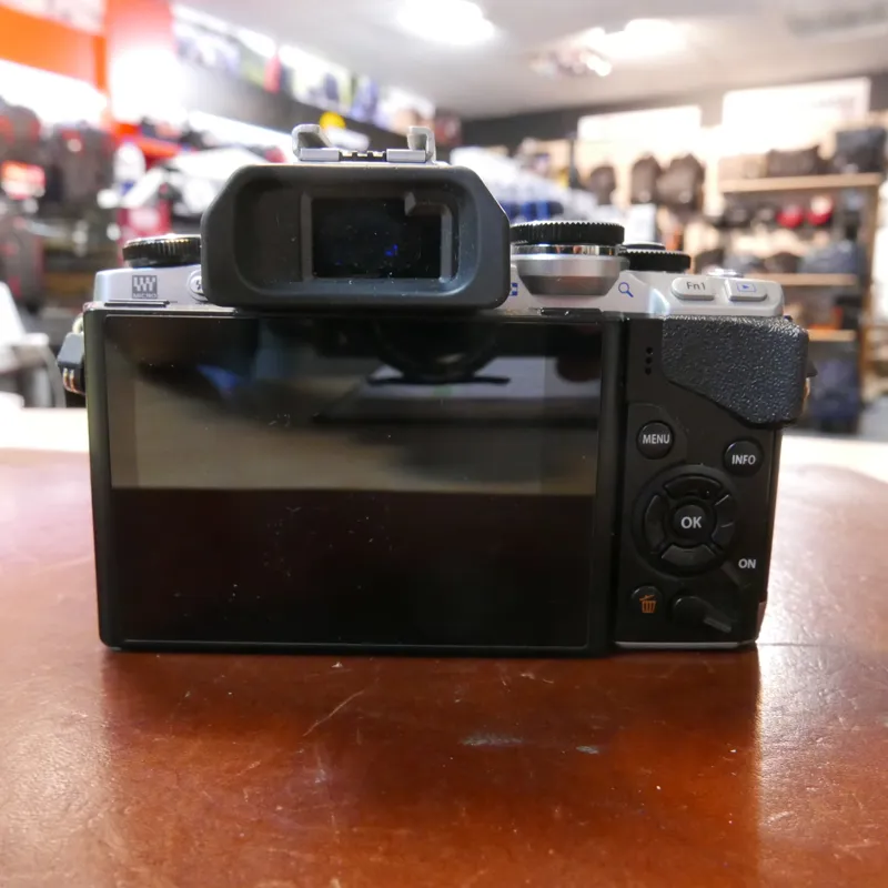 Used Olympus OM-D E-M10 Body 5249 actuations - 1 YEAR GTEE-1