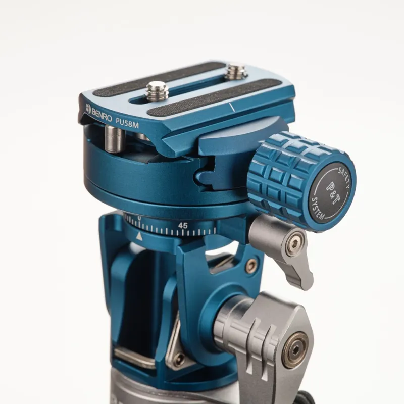 Ex-Display Benro SUPADUPA72 Tall Monopod w Tilt Top-2