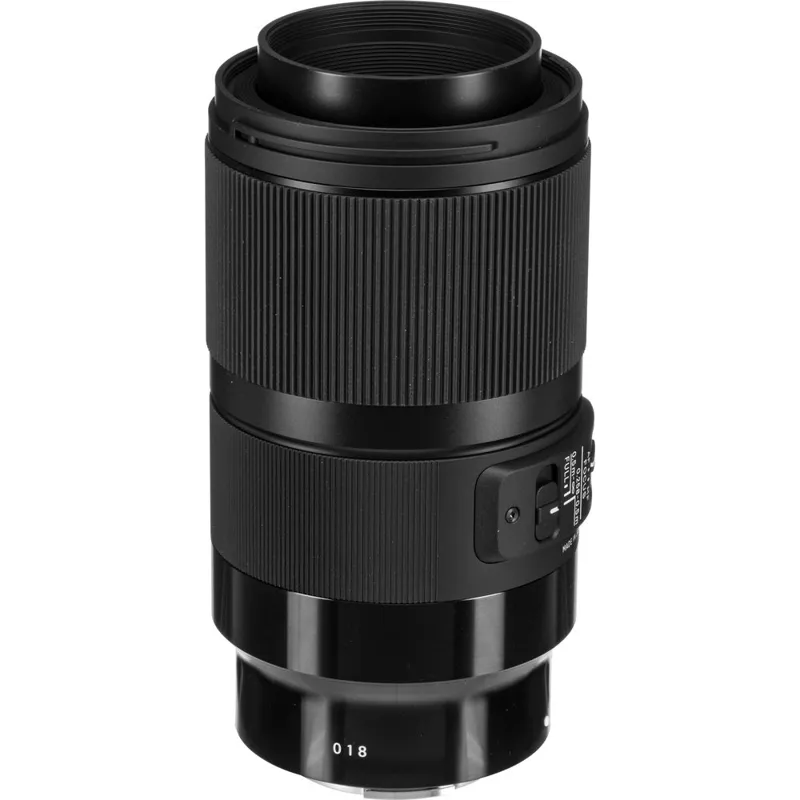 Sigma 70mm F2.8 DG Macro Art Lens - Sony FE Fit-2